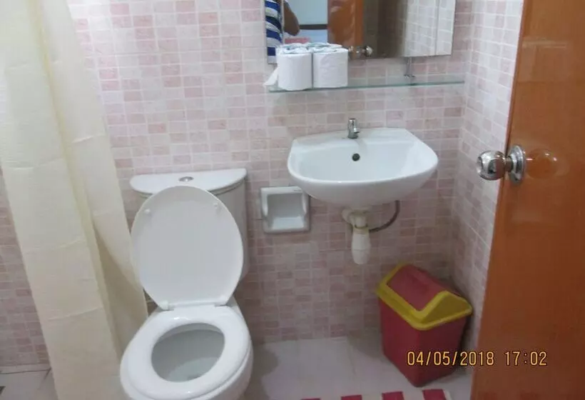 ホテル Agm Beachfront Resort & Resto