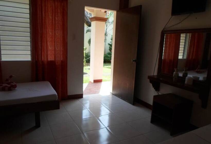 Hotel Agm Beachfront Resort & Resto