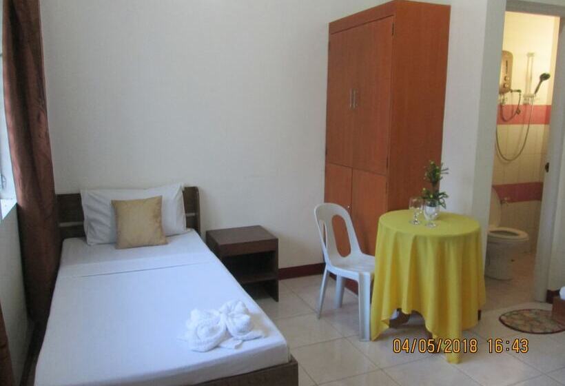 Hotel Agm Beachfront Resort & Resto