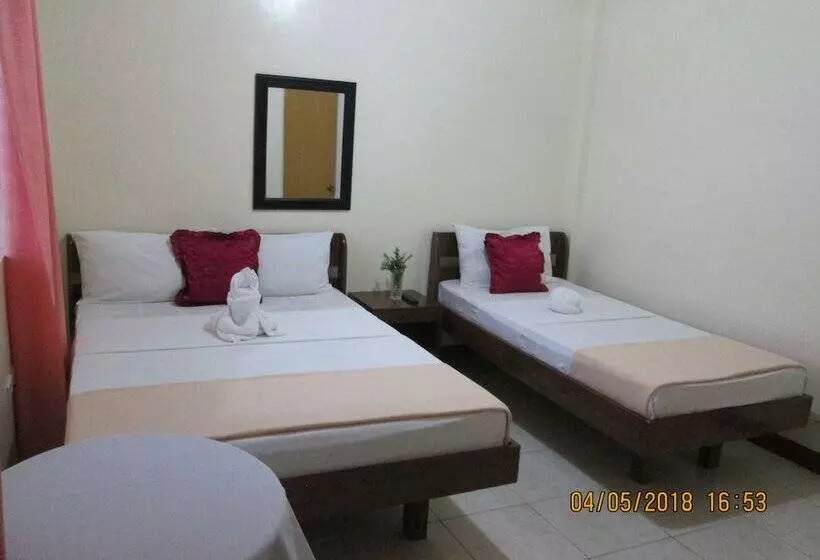 ホテル Agm Beachfront Resort & Resto