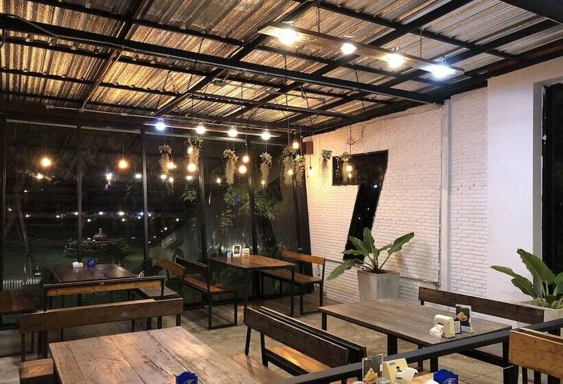 ホテル Ban Lek Tee 7