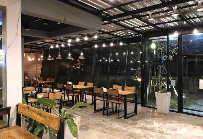 ホテル Ban Lek Tee 7