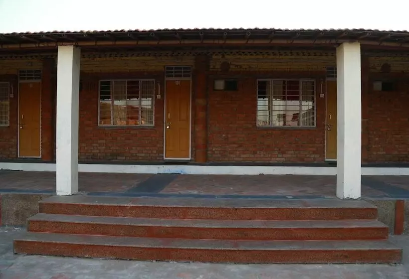 ホテル Besta Ville Tejasvini