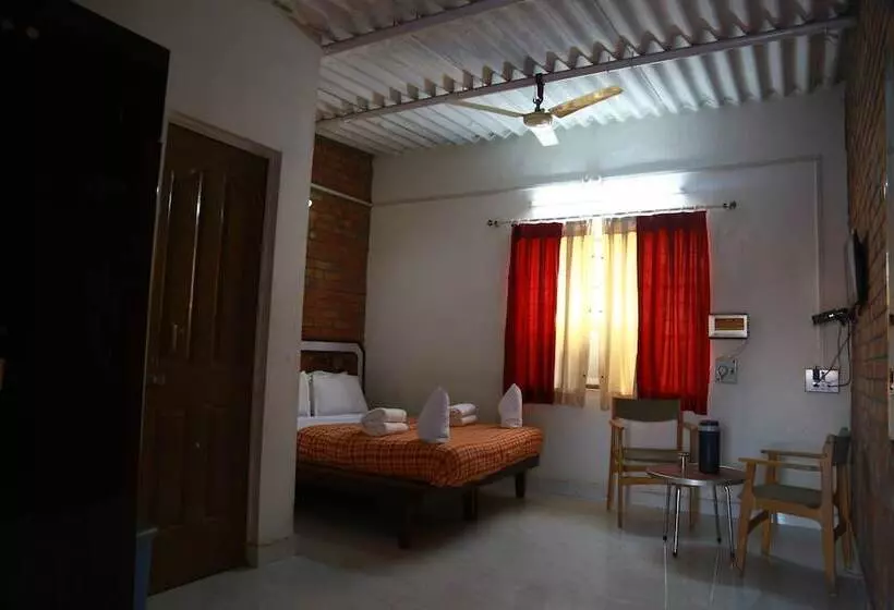 ホテル Besta Ville Tejasvini