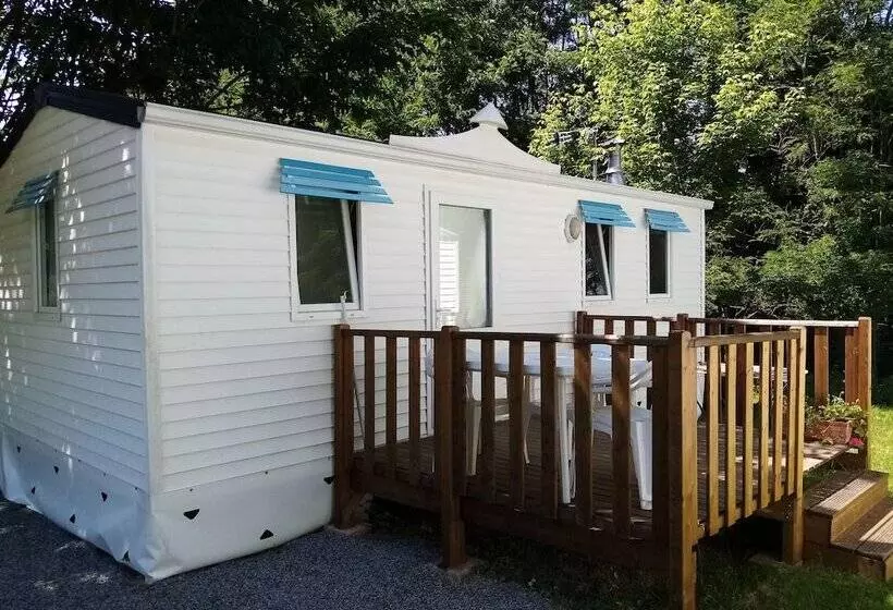 Hotelli Camping Les Berges Du Célé