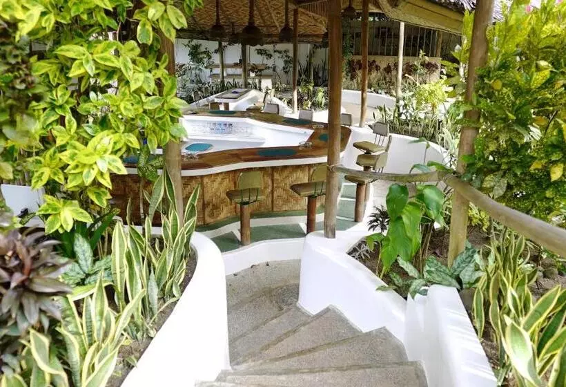 Hotelli Guindulman Bay Tourist Inn