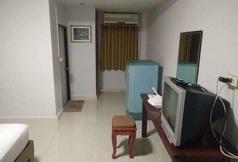 בית מלון כפרי Kiatnakhon