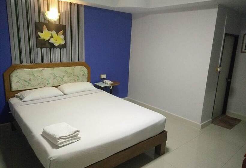 בית מלון כפרי Kiatnakhon