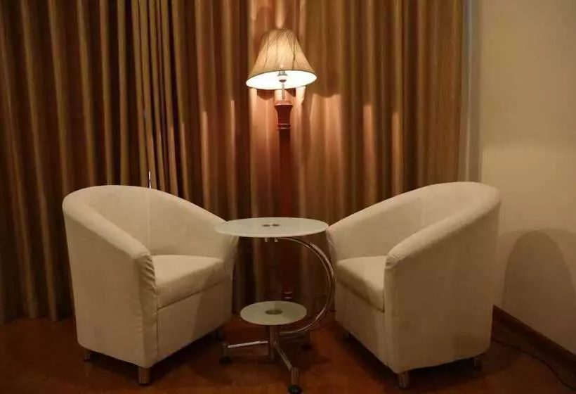 Hotelli Lucky Ruby Border Casino