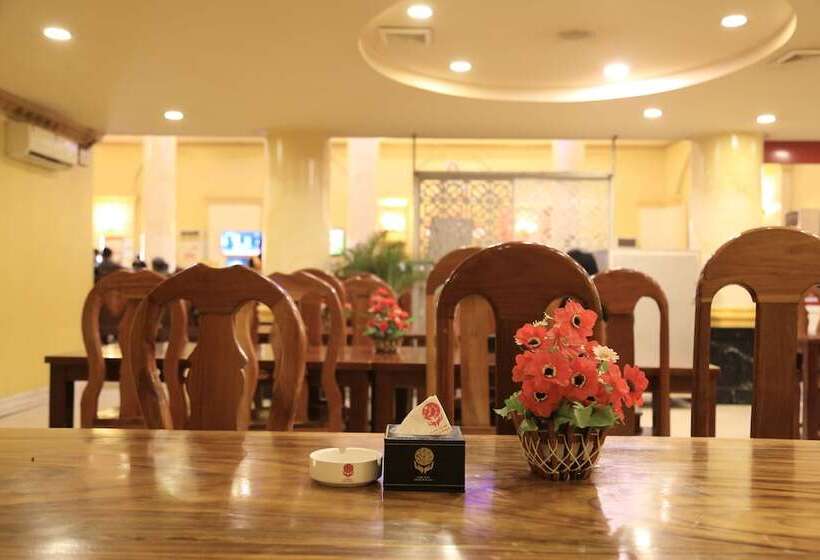 בית מלון כפרי Lucky Ruby Border Casino