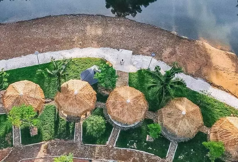 ホテル Wangyao Riverside Resort