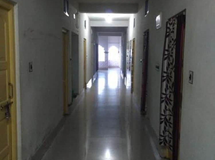 ペンション Jagannath Guest House