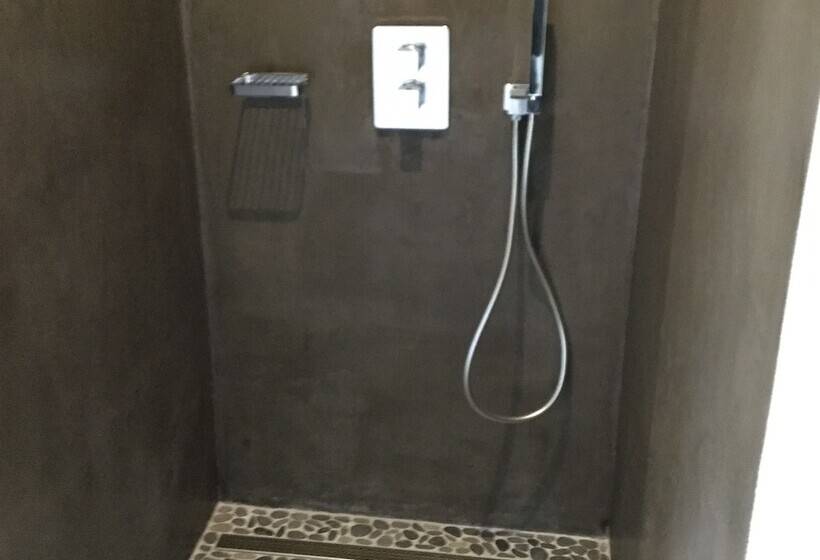 بنسيون Les Epis Du Vent