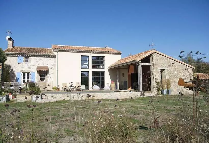 Majatalo Les Epis Du Vent