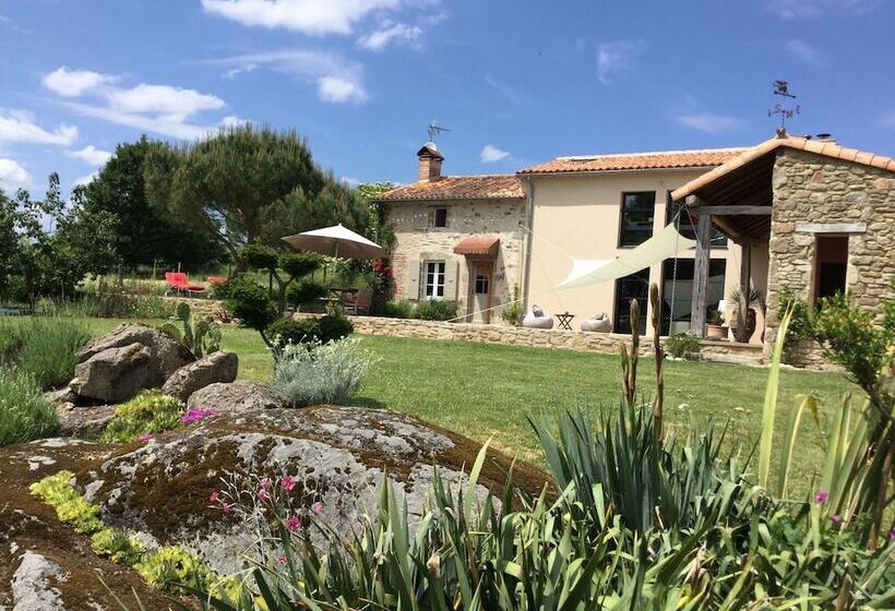 بنسيون Les Epis Du Vent