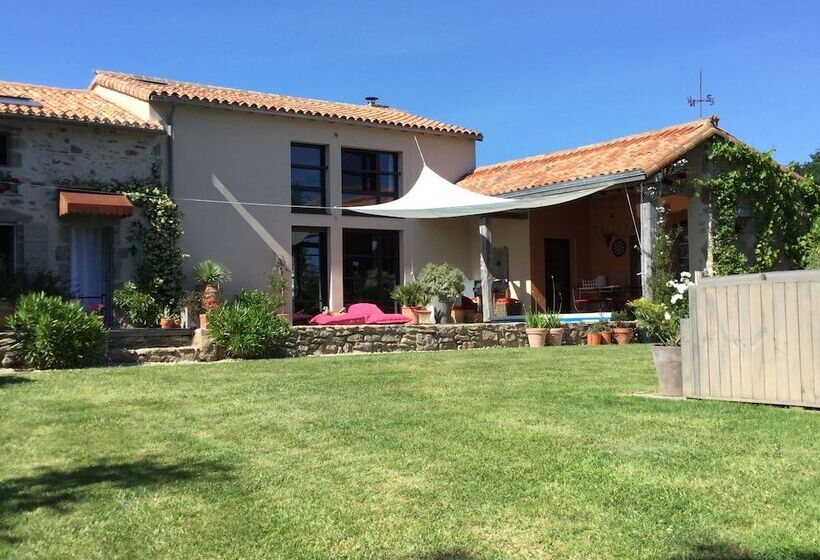 بنسيون Les Epis Du Vent