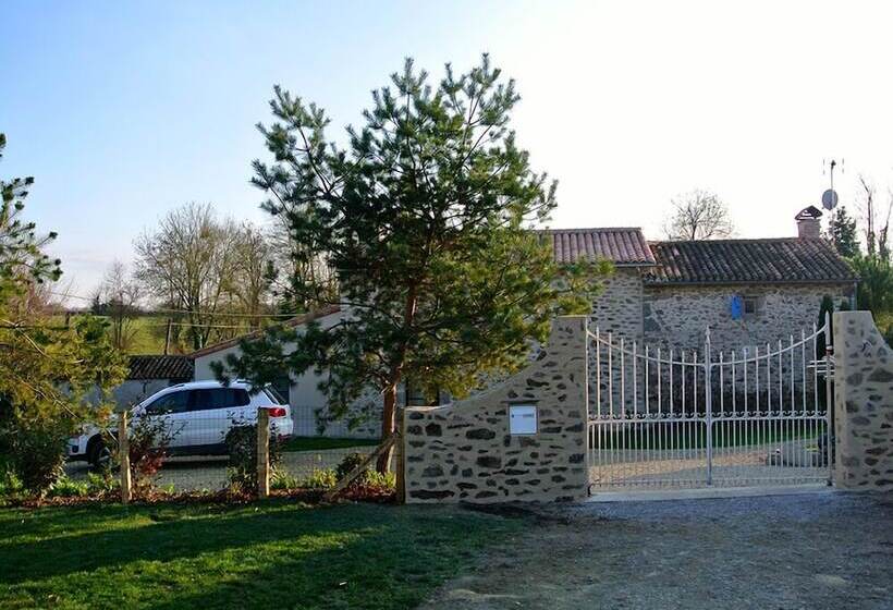 بنسيون Les Epis Du Vent