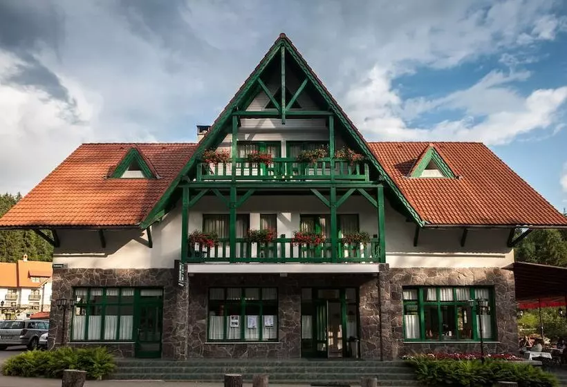 Majatalo Lobogó Resort