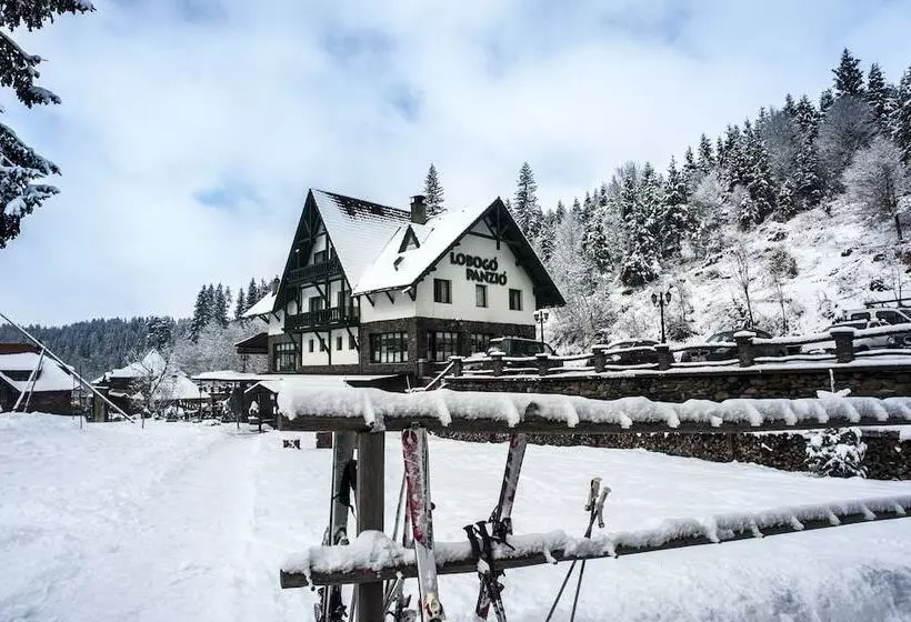 Majatalo Lobogó Resort