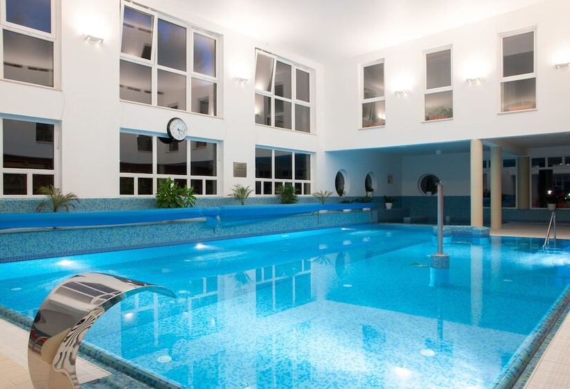 Пансион Lobogó Resort