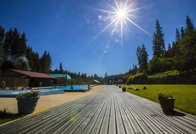 Majatalo Lobogó Resort