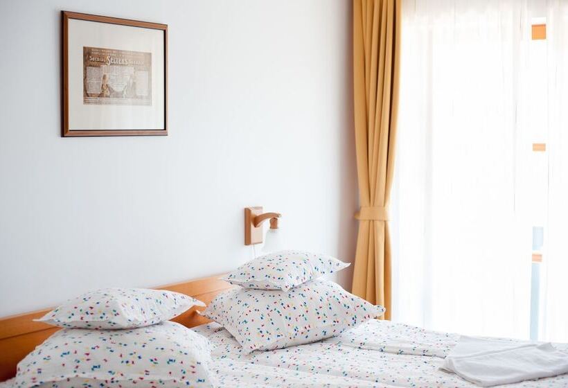 Пансион Lobogó Resort