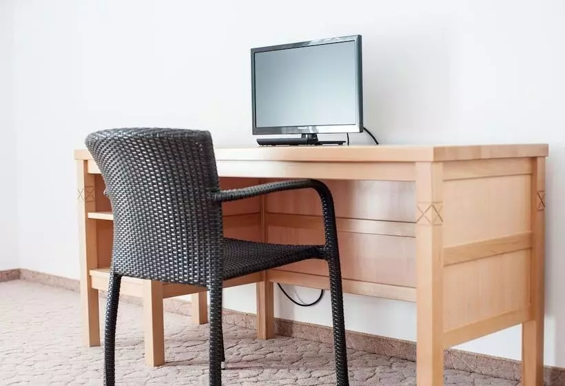 Majatalo Lobogó Resort