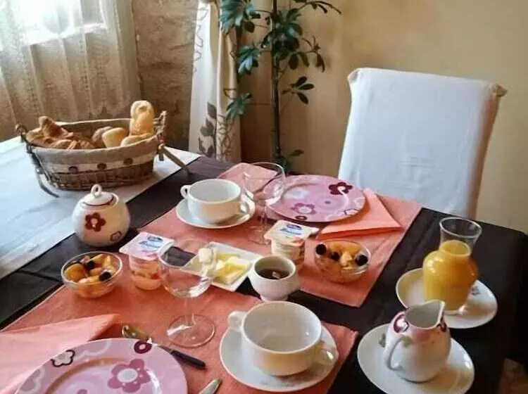 Majatalo Maison D Hotes Orlaya