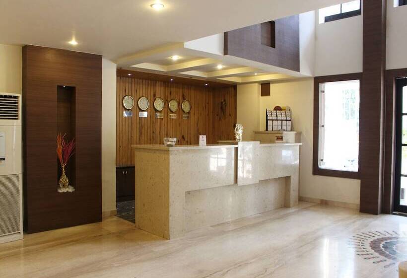 Royal Windsor Hotel By Oyo Rooms