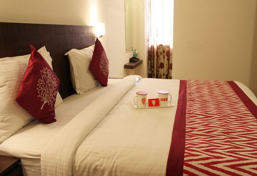 Royal Windsor Hotel By Oyo Rooms