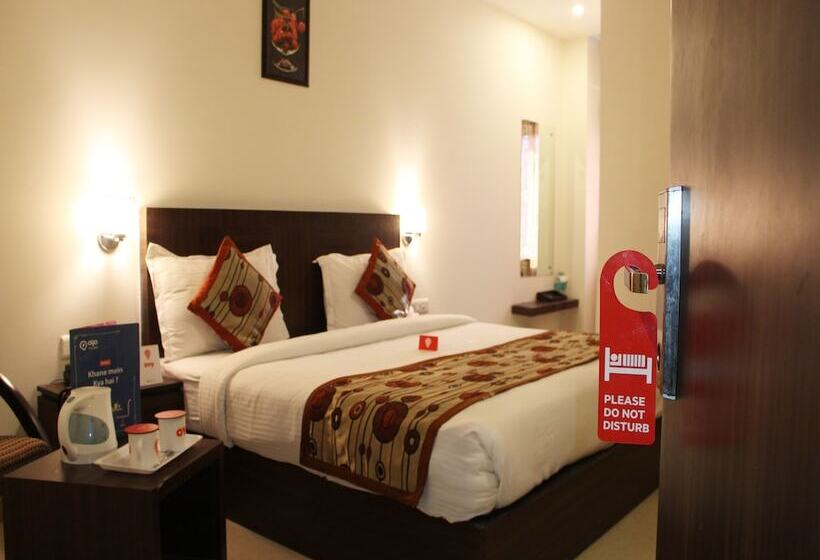 Royal Windsor Hotel By Oyo Rooms