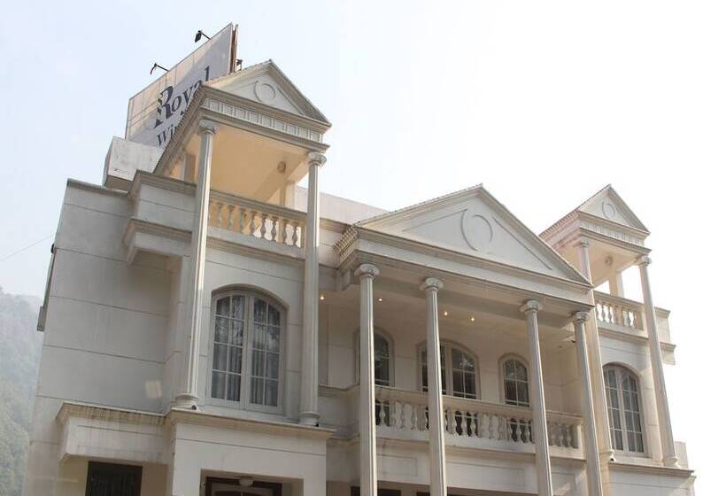 Royal Windsor Hotel By Oyo Rooms