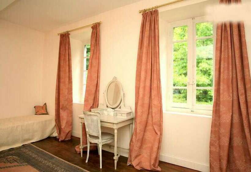 ベッドアンドブレックファースト L'affable