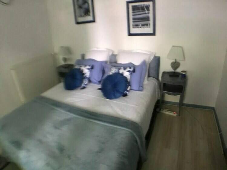 ベッドアンドブレックファースト L'affable