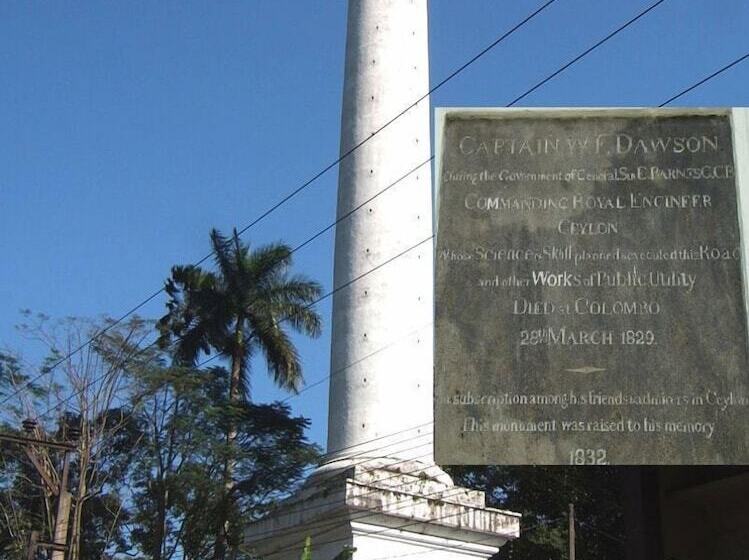 Green Tulip Hotel Kandy