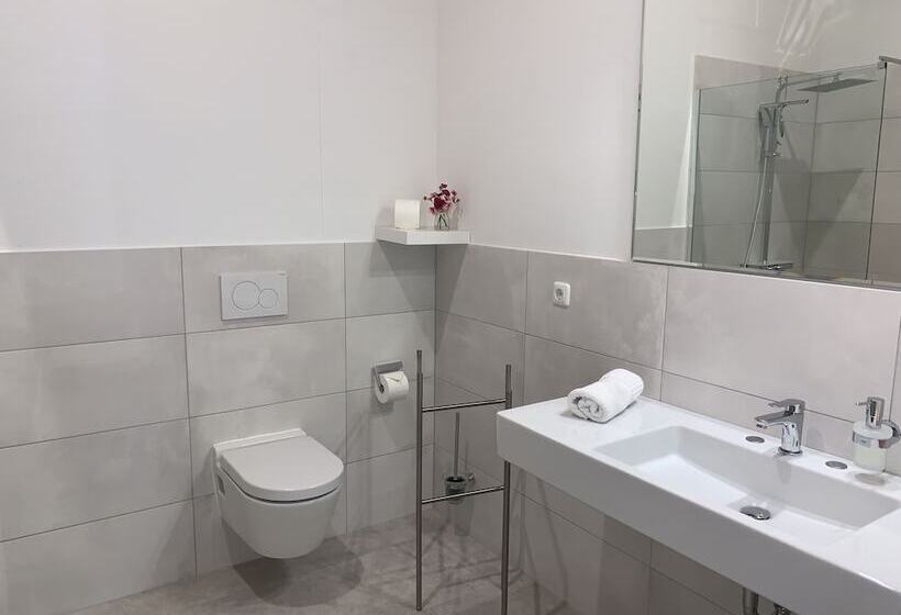 호텔 Apartment Garten Near Airport