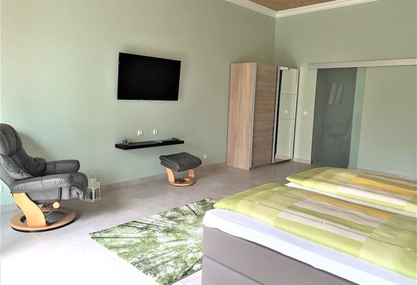 호텔 Apartment Garten Near Airport