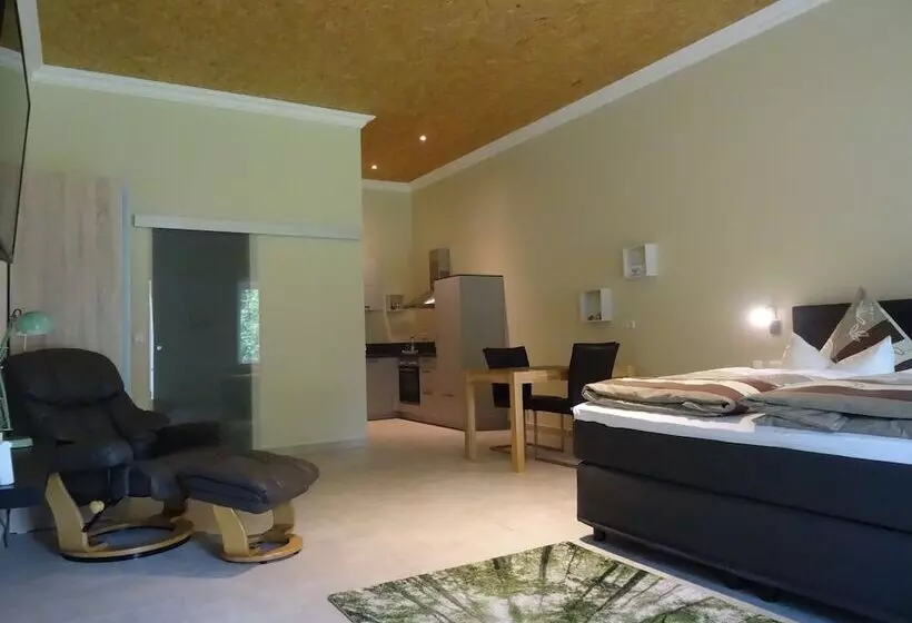 ホテル Apartment Garten Near Airport