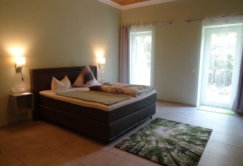 호텔 Apartment Garten Near Airport