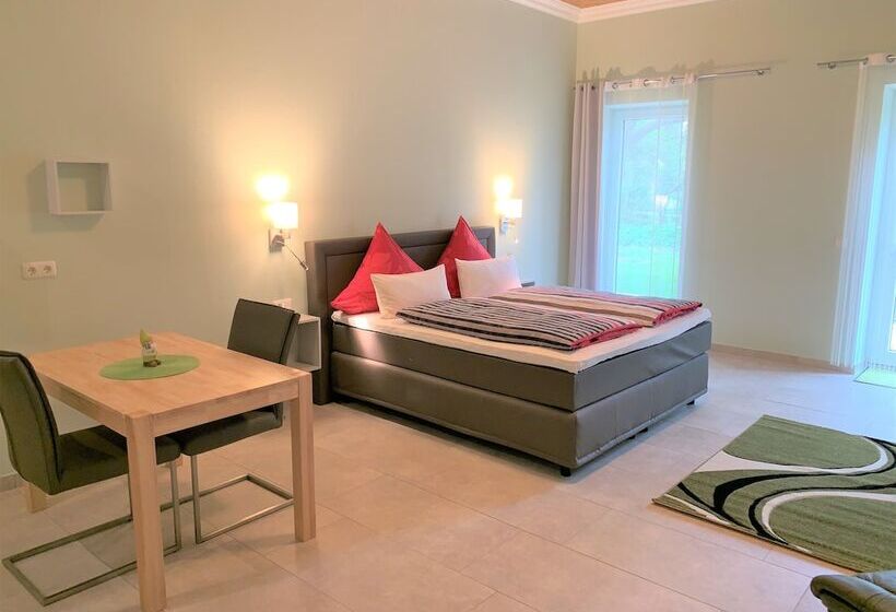 호텔 Apartment Garten Near Airport