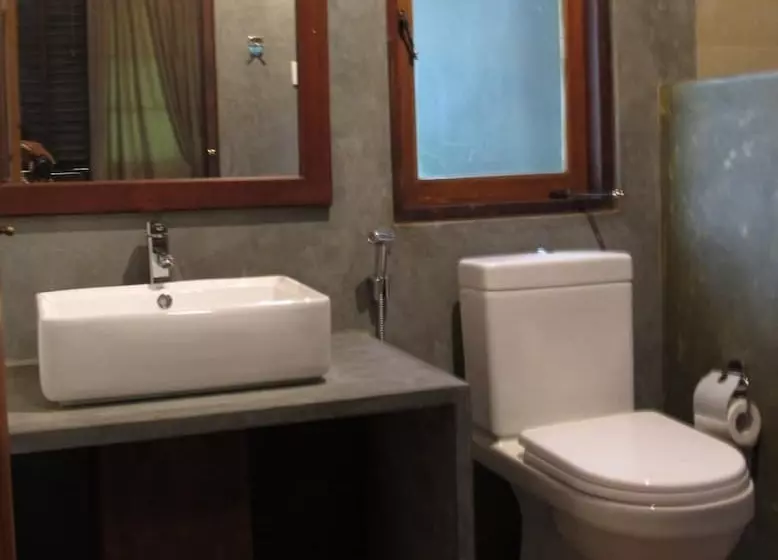 ホテル Bandura Kalawana Rainforest Bungalow