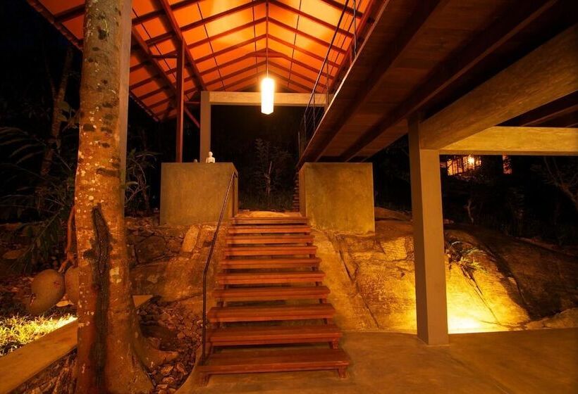 酒店 Bandura Kalawana Rainforest Bungalow