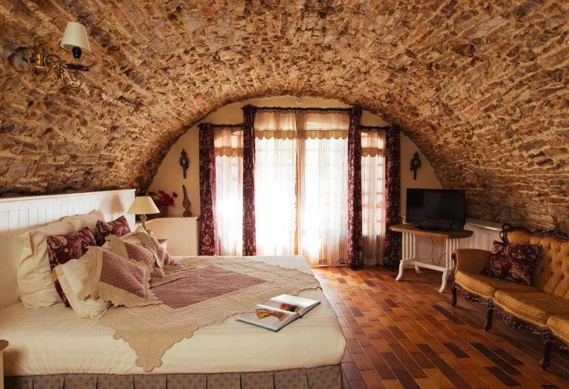 ホテル Bastide Avellanne