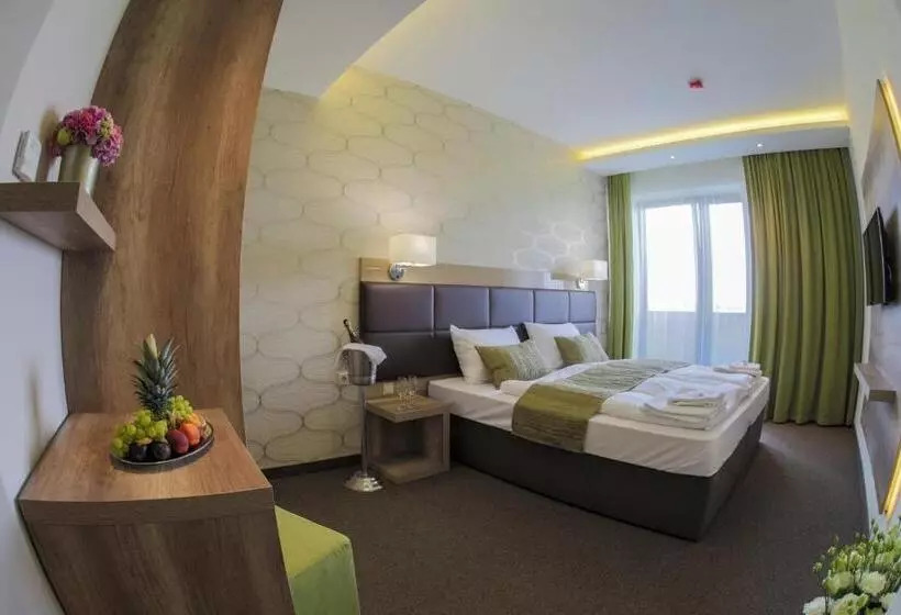 Hotelli Nádas Tó Park