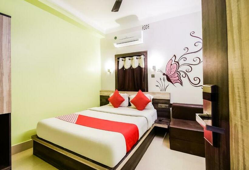 فندق Shantinivas !! 100 Mts From Tarapith Temple !!