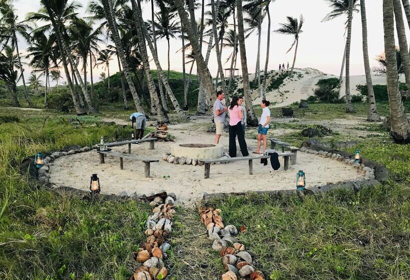 فندق Travessia Beach Lodge