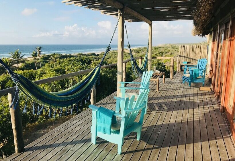 فندق Travessia Beach Lodge