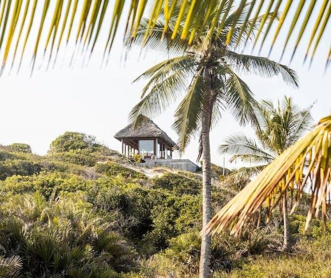 فندق Travessia Beach Lodge