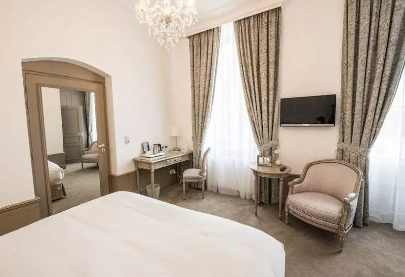 Majatalo Château De Montabert