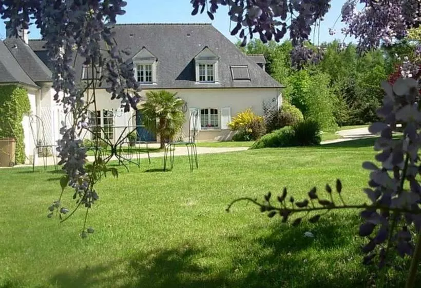 Majatalo Le Sens Des Hôtes